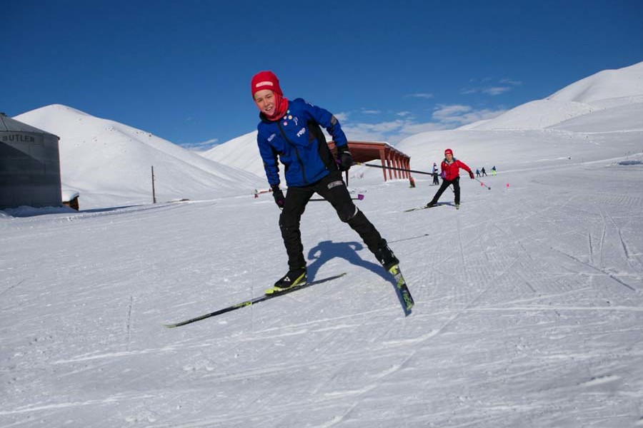 Young Cross Country Devo skier at Rotarun